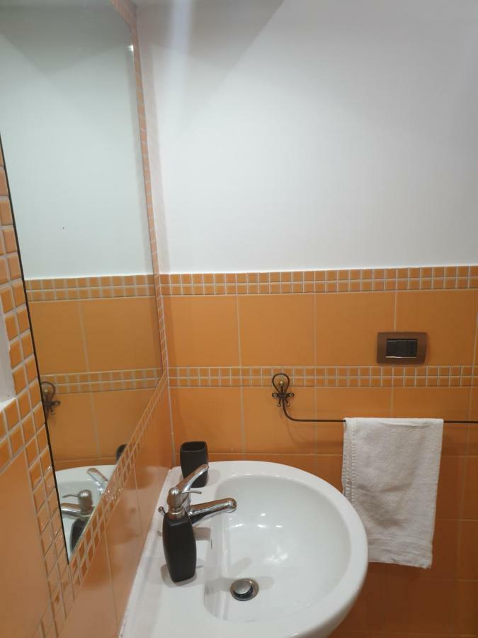 Cortiletto 37 Apartment Catania Luaran gambar